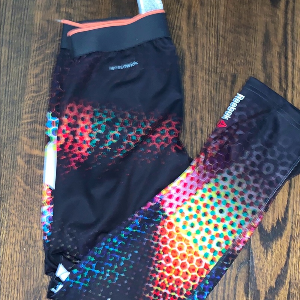 Reebok leggings small with elastic band